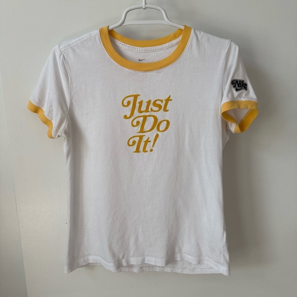 Nike just do it raglan short sleeve ringer t-shirt in white and yellow - Picture 5 of 15